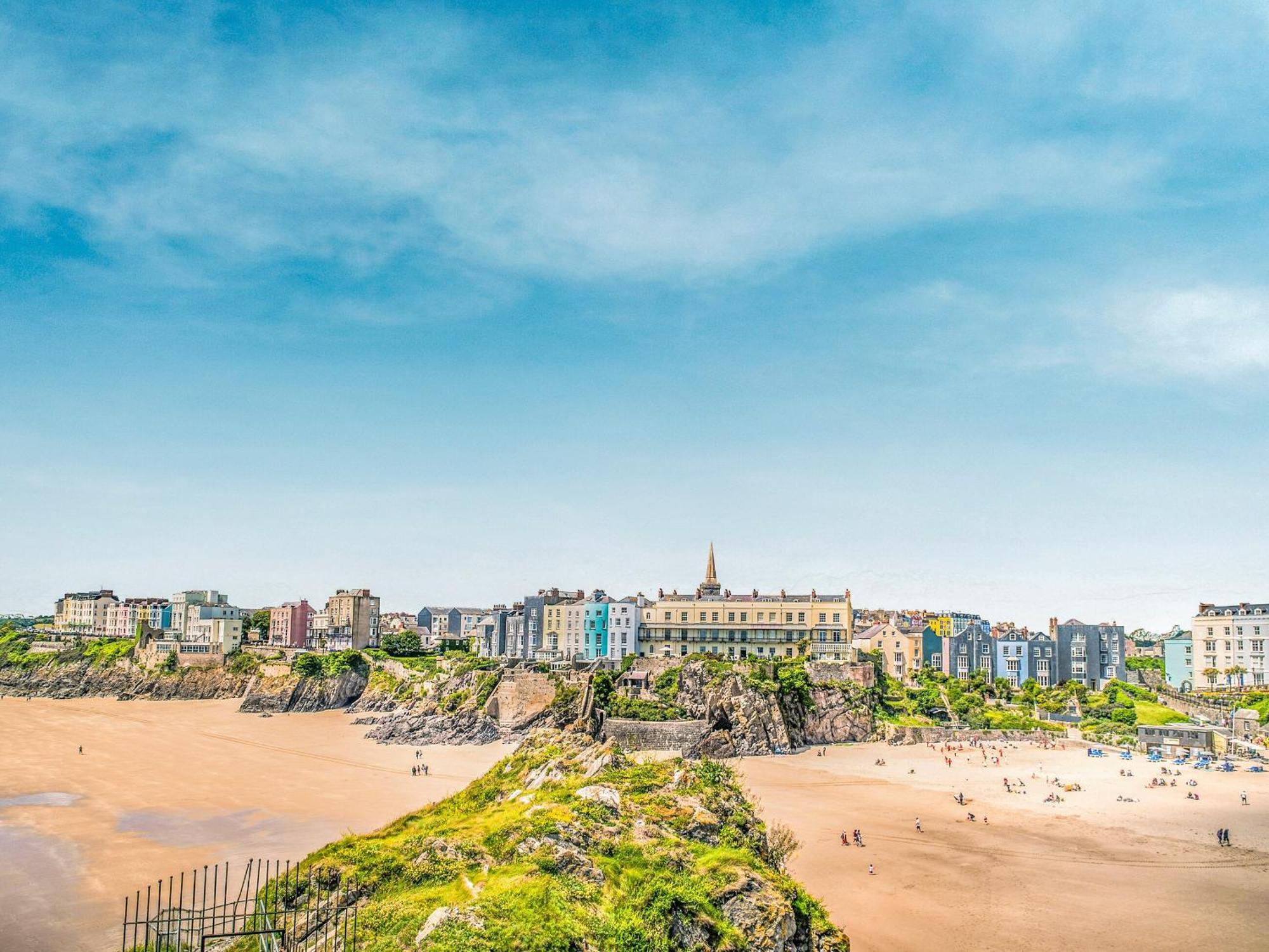 Villa Ocean Waves à Tenby Extérieur photo