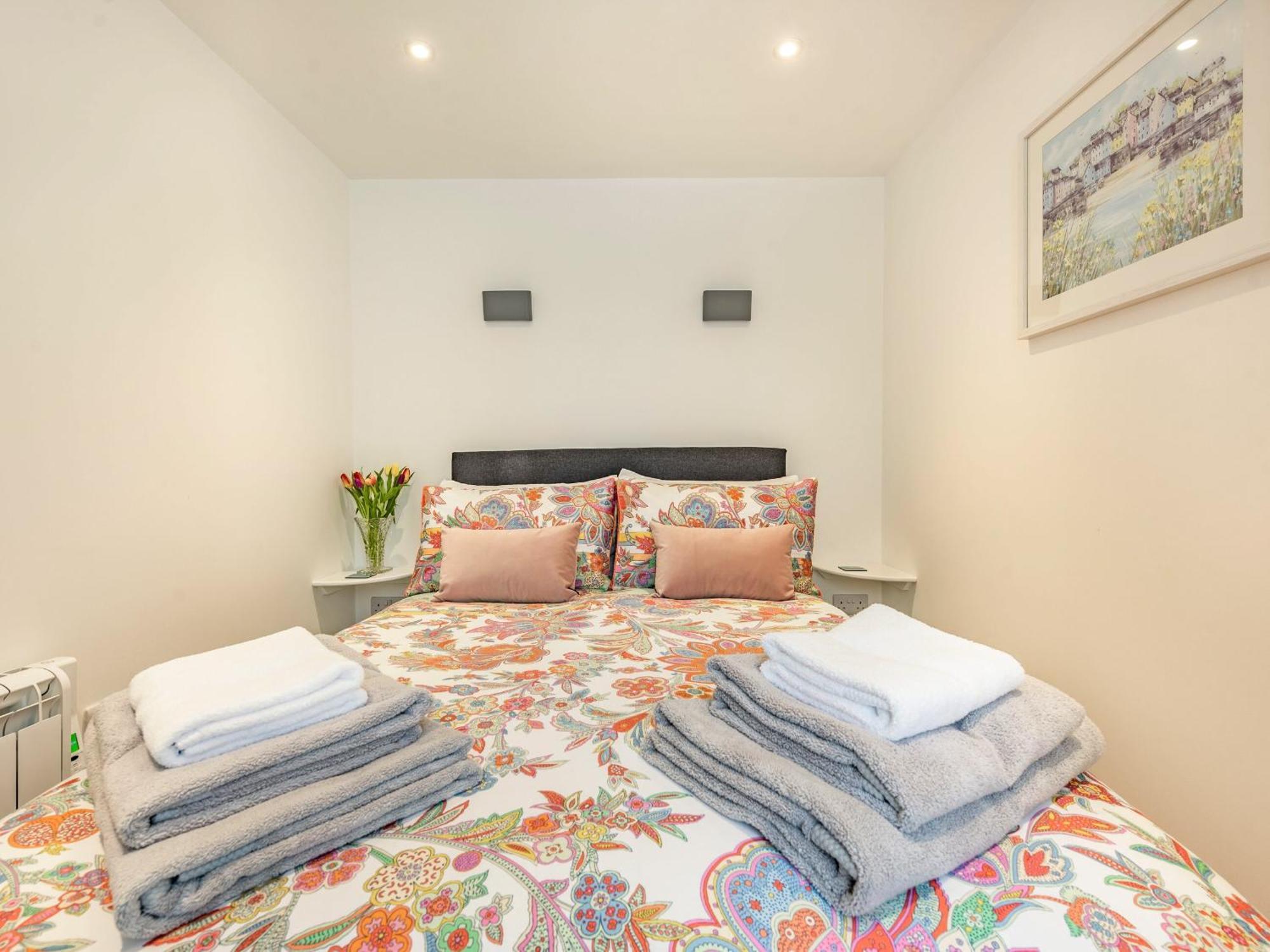 Villa Ocean Waves à Tenby Extérieur photo